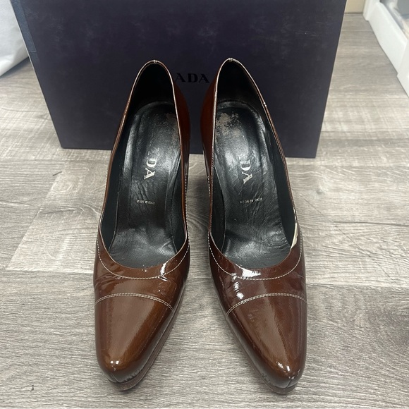 Vintage Prada Patent Heels - Picture 2 of 8